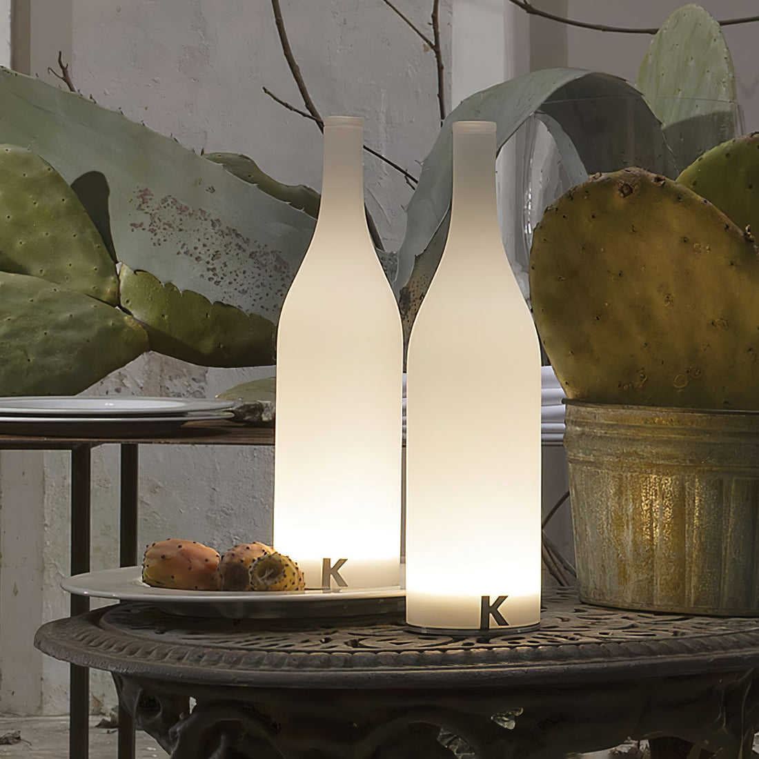 Battery Table Lamp - Modern Glass Light for Dining & Living Spaces