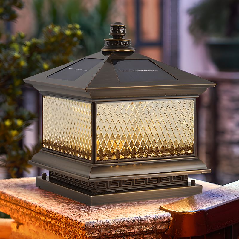 Solar-Pfostenleuchte Diamond – Elegante Außenleuchte aus Glas für Gartenwege