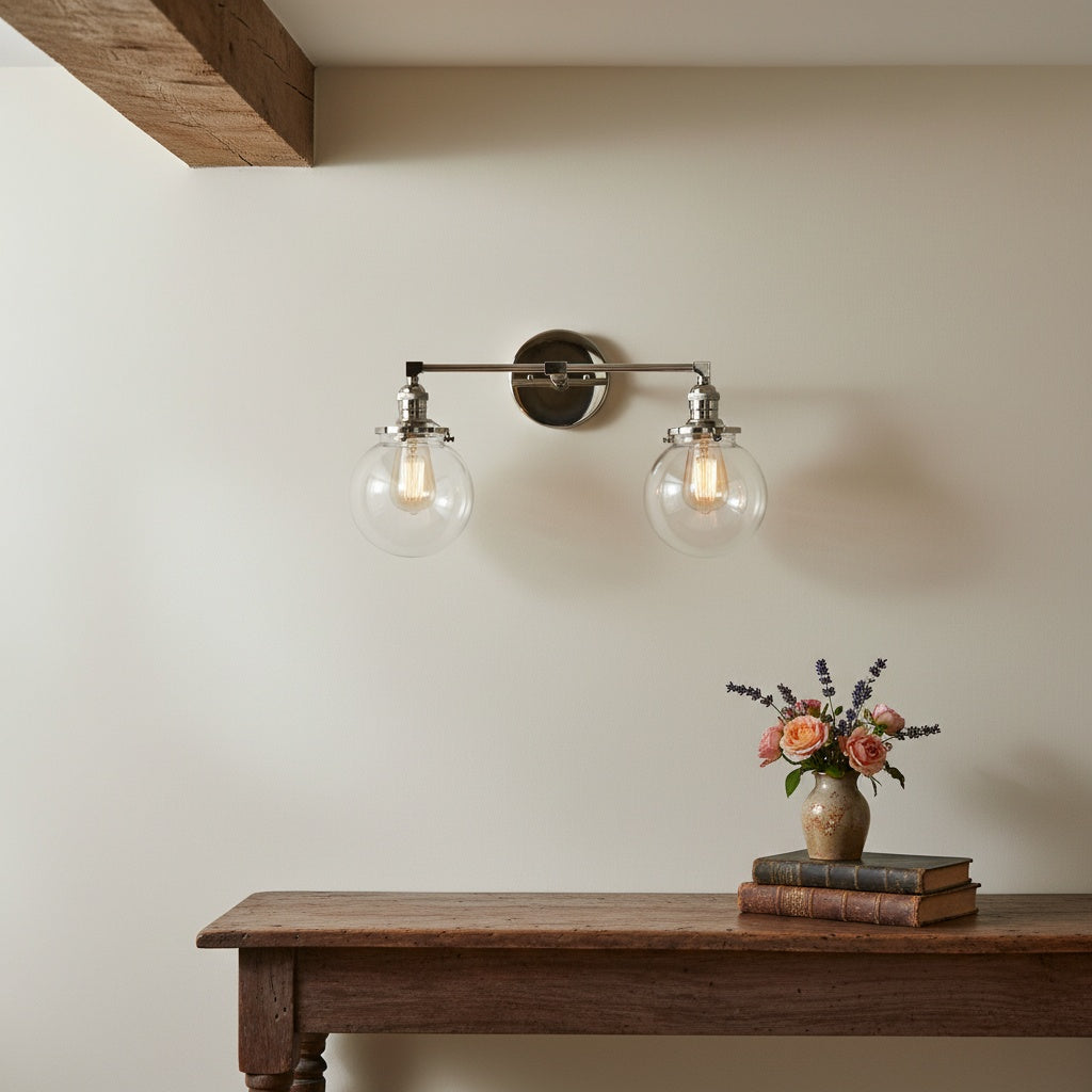 Lumio Globe Glaskugel-Waschtischleuchte – Moderne Badezimmerleuchte mit zwei Lichtern