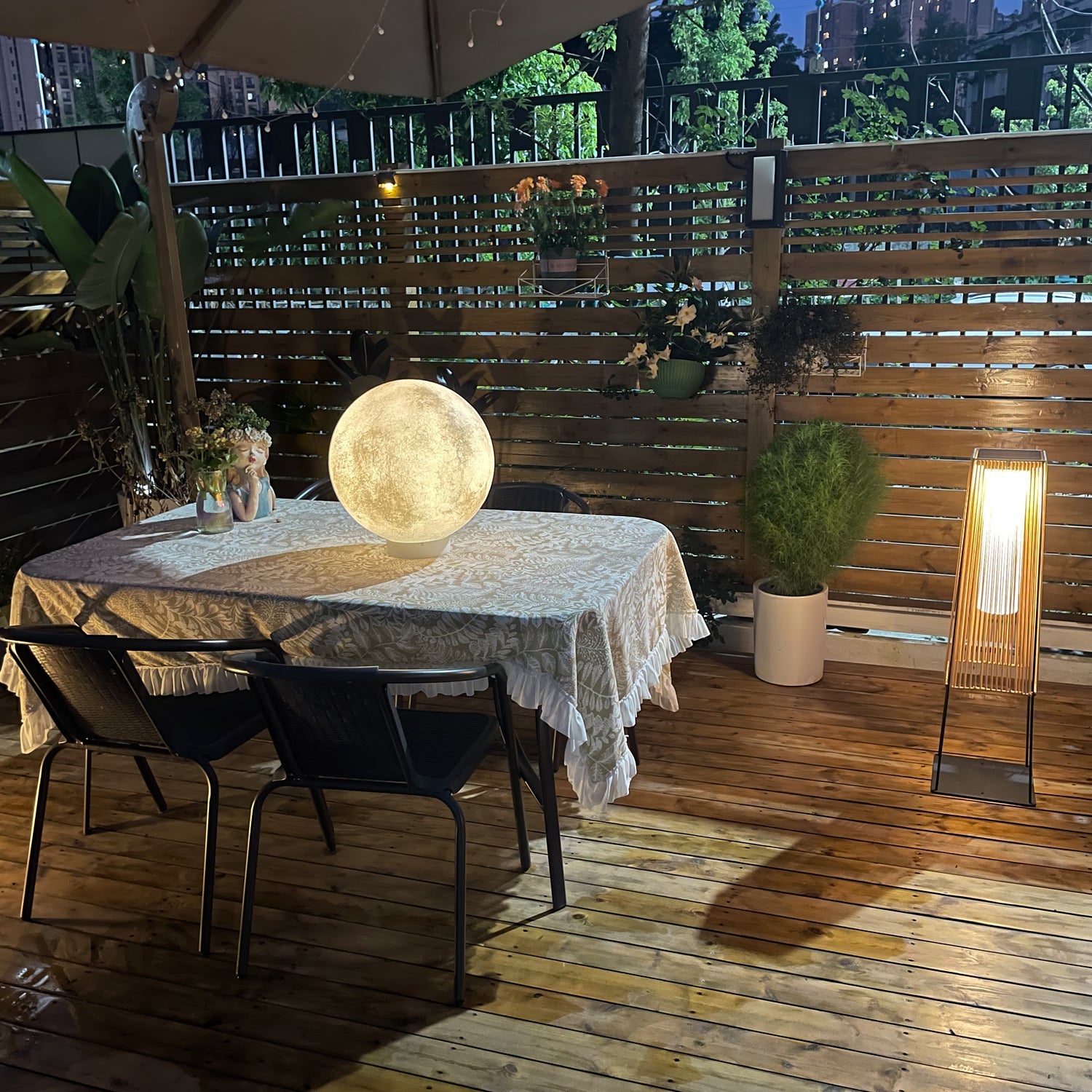 Plastic Rattan Outdoor Post Light - Solar Post Lamp Ideal