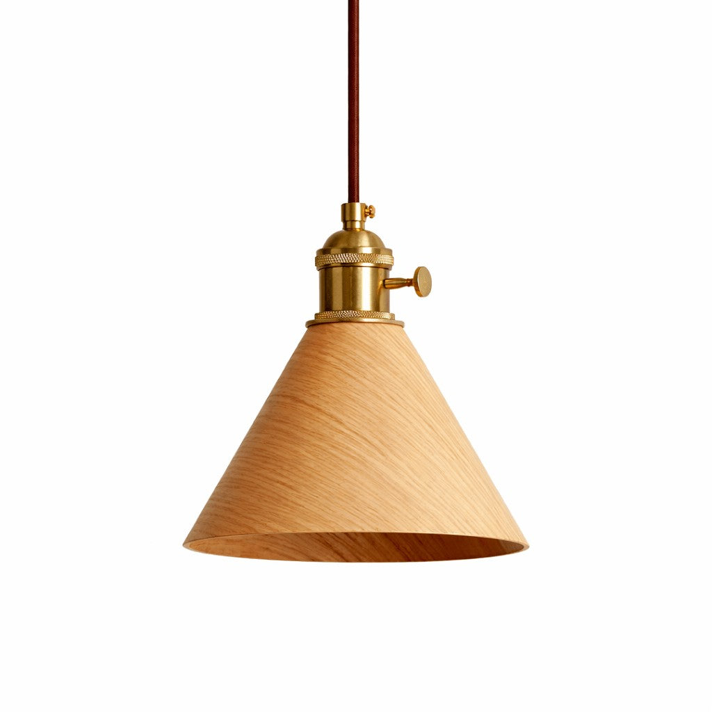 Konische Stecker-Pendelleuchte aus gedrechseltem Holz