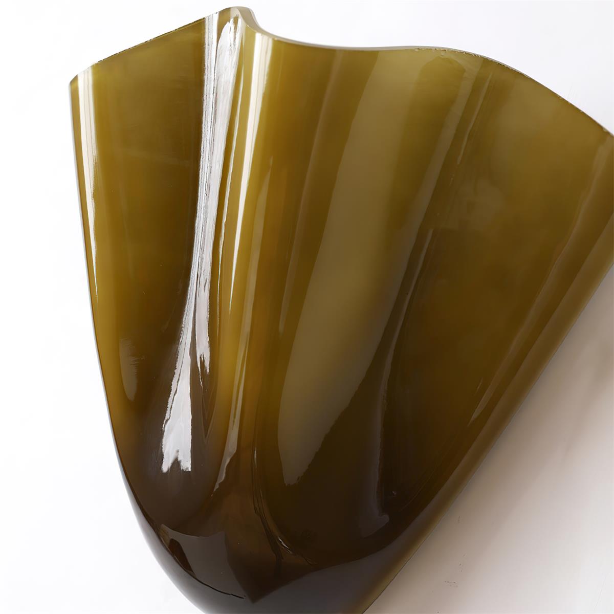 Moderne Wandleuchte Bellina – Kunsthandwerkliche Glaslampe Vera für die Inneneinrichtung