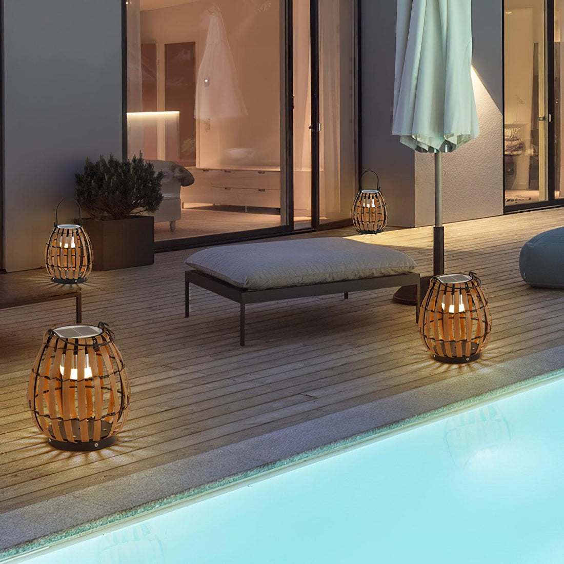 Tropic Braid Outdoor Lamp - Faux-Rattan Metal Waterproof
