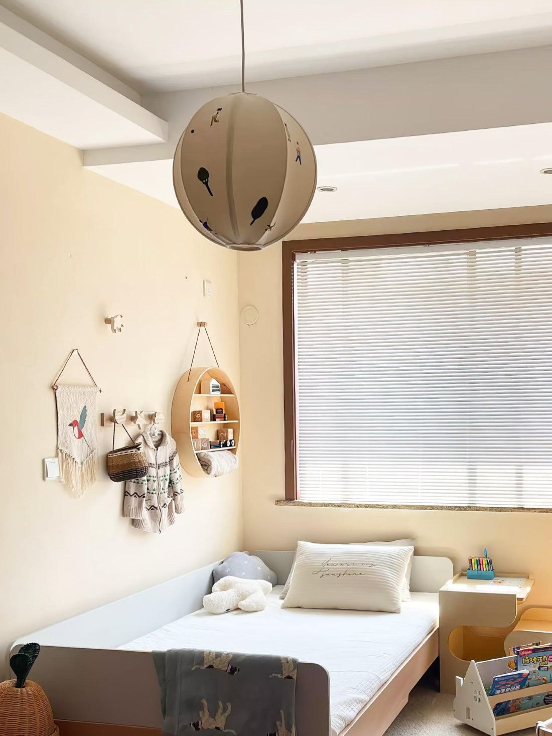 Bunte Baumwoll-Szenenpendelleuchte mit Stecker