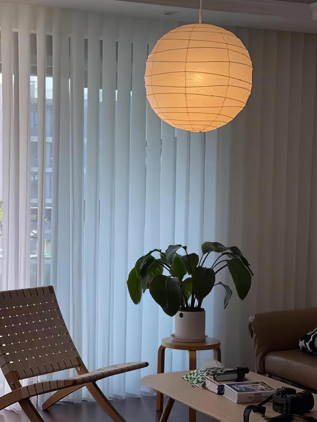 Washi-Papier-Hängelampe mit Swag-Motiv – japanische handgefertigte Leuchte