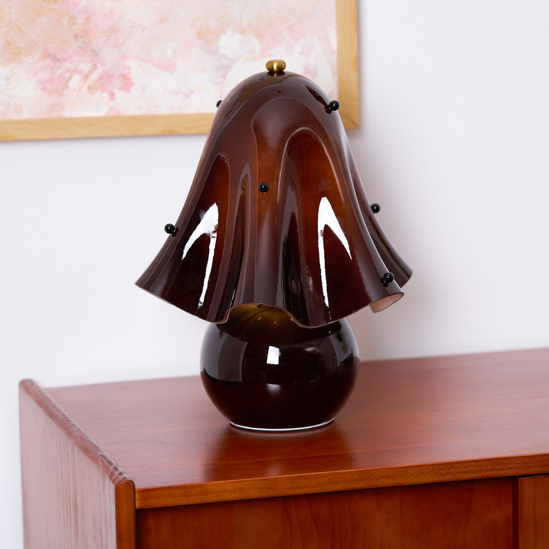 Dekorative Tischlampe Bellina – Skulpturale Glockenblumenform