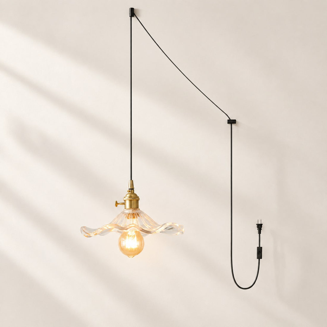 Geriffelte florale Glas-Hängeleuchte mit Kabel