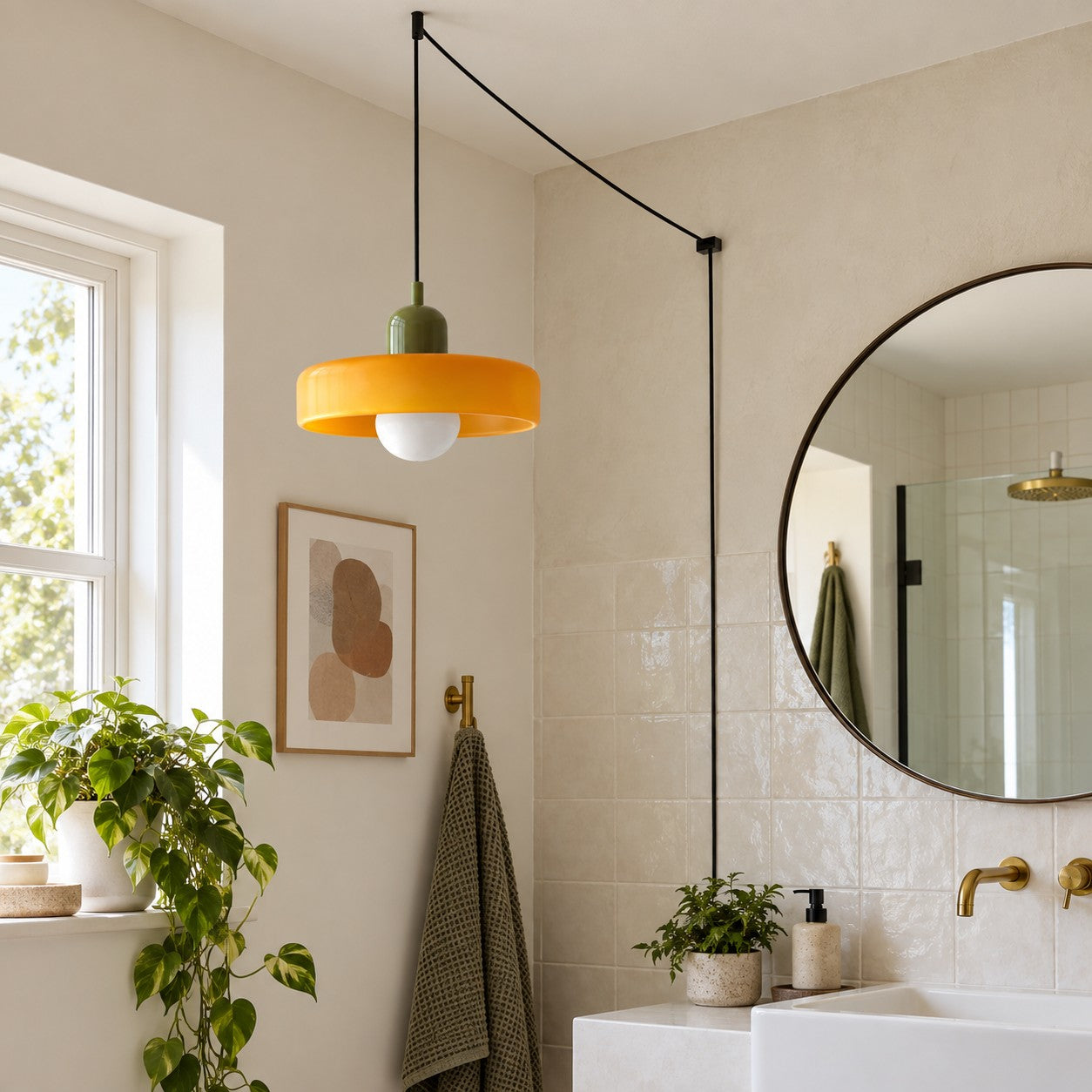Bunte Bauhaus-Glaspendelleuchte mit Stecker