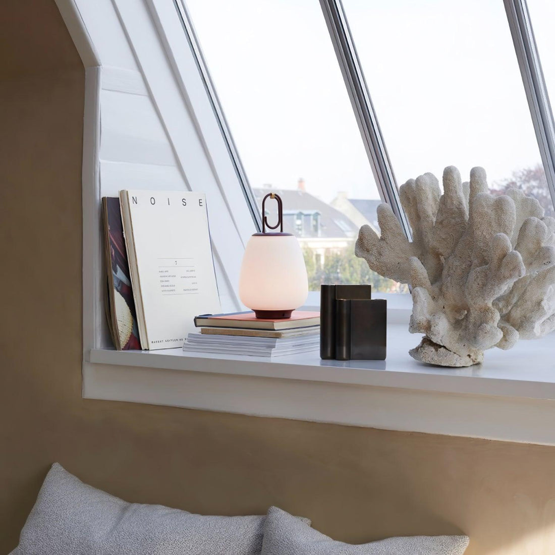 Lantern Table Lamp - USB Rechargeable Nordic Light for Indoor & Patio
