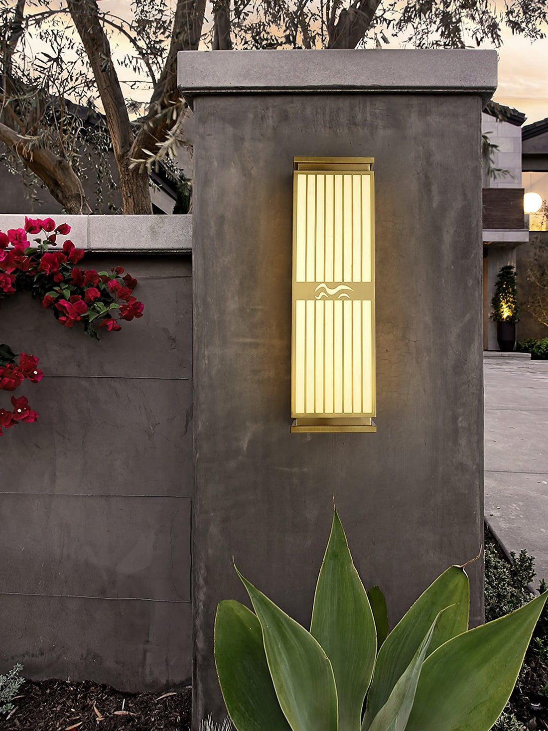 Metal Outdoor Wall Light - Square Acrylic Lamp for Yard