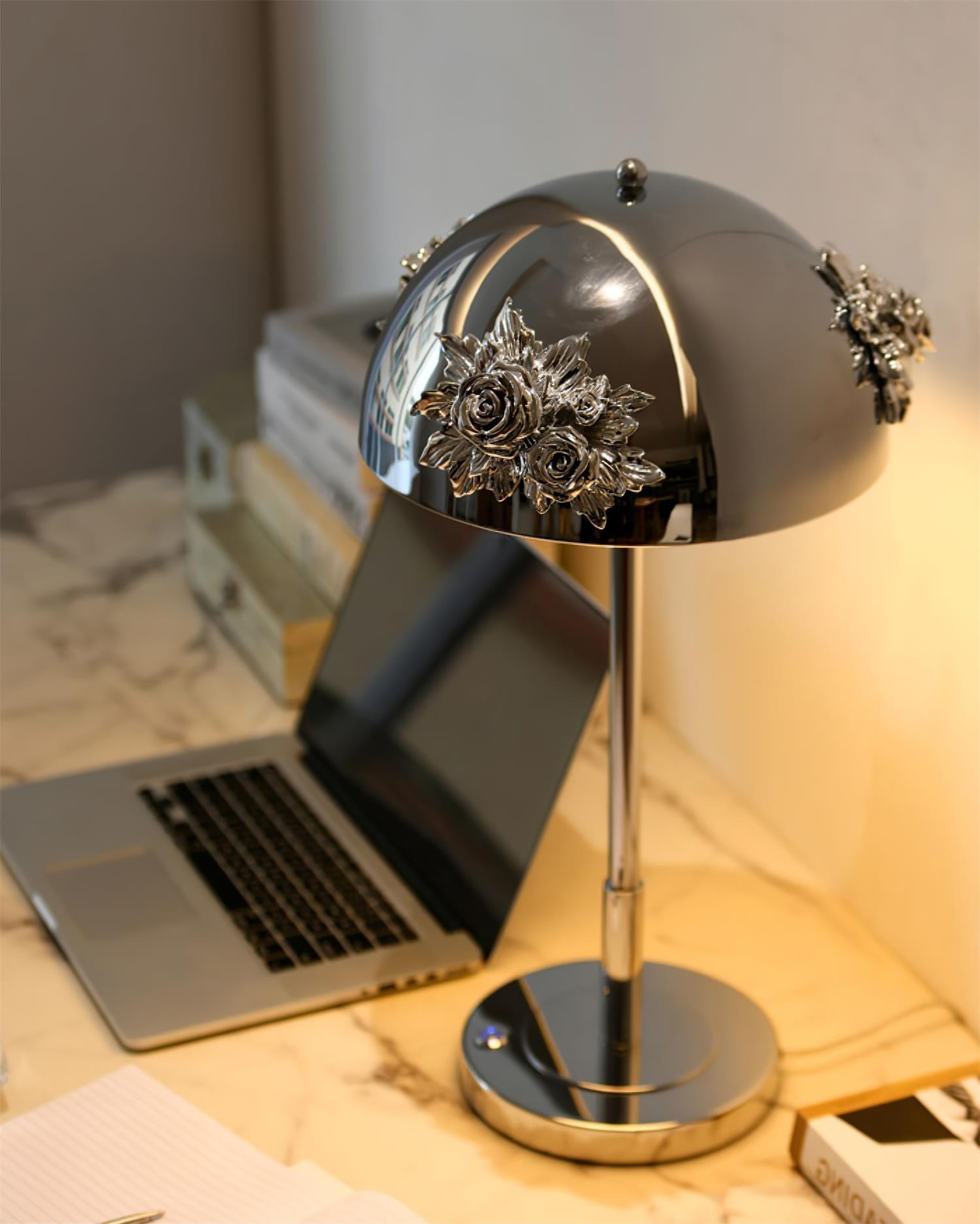 Table Lamp with Built-in Battery - Artistic Floral Light for Room