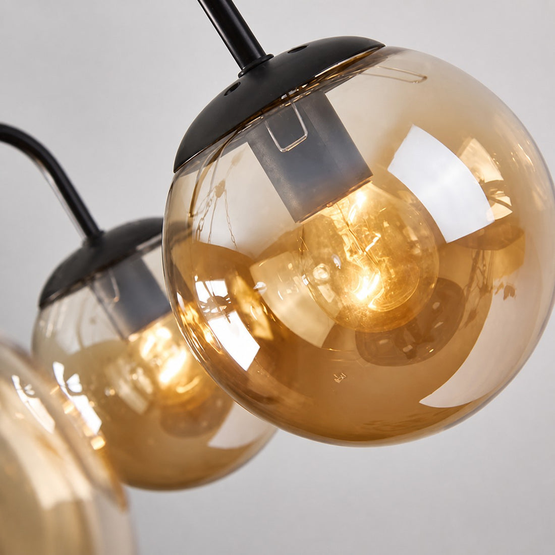 Rustikaler Deckenventilator mit Licht