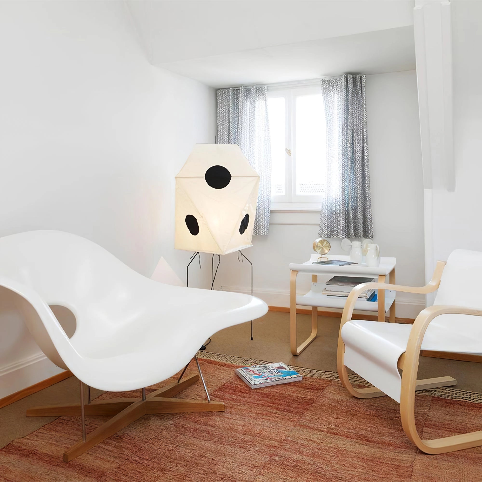 Origami Floor Lamp - Sculptural Light for Living Room & Reading Nook