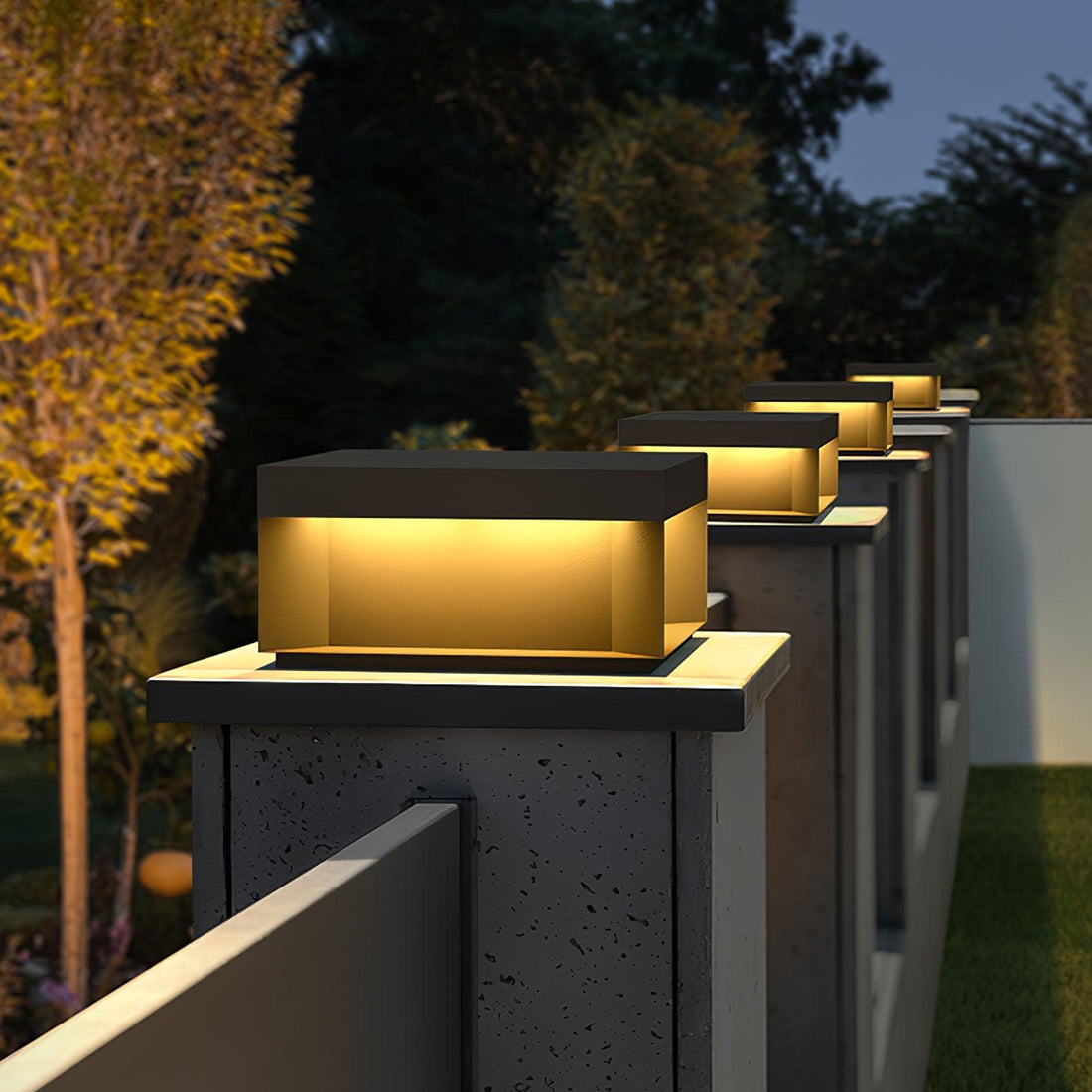 Außenpfostenleuchte - Robuste Gartenlampe für Terrasse und Weg