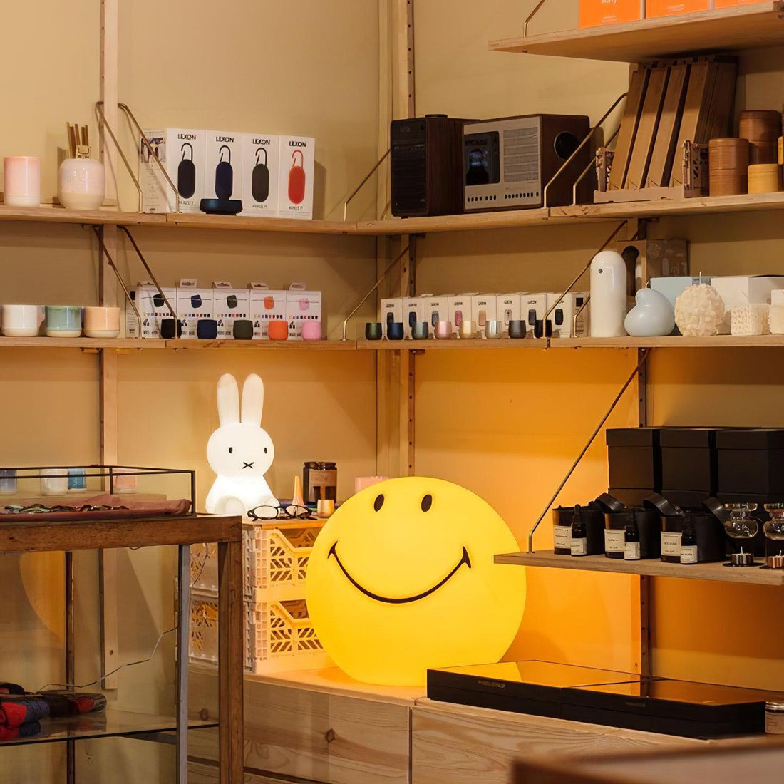 Smiling Wiederaufladbare Tischlampe - LED-Licht für Schlafzimmer &amp; Büro