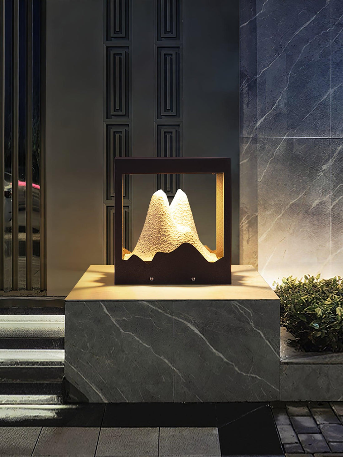 Garden Outdoor Light - Mountain Pattern Warm Light