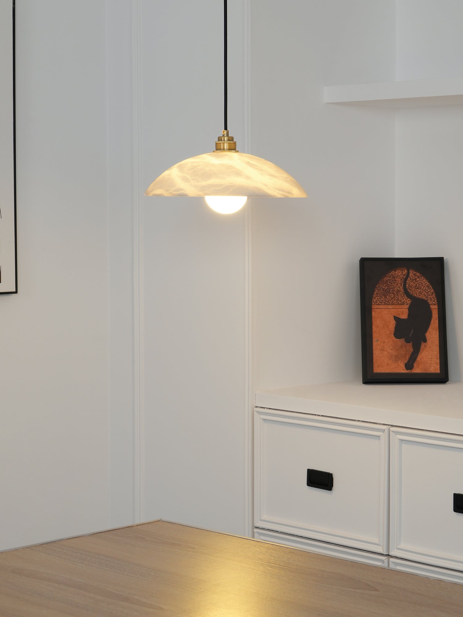 Plug-in-Hängeleuchte mit Naturstein