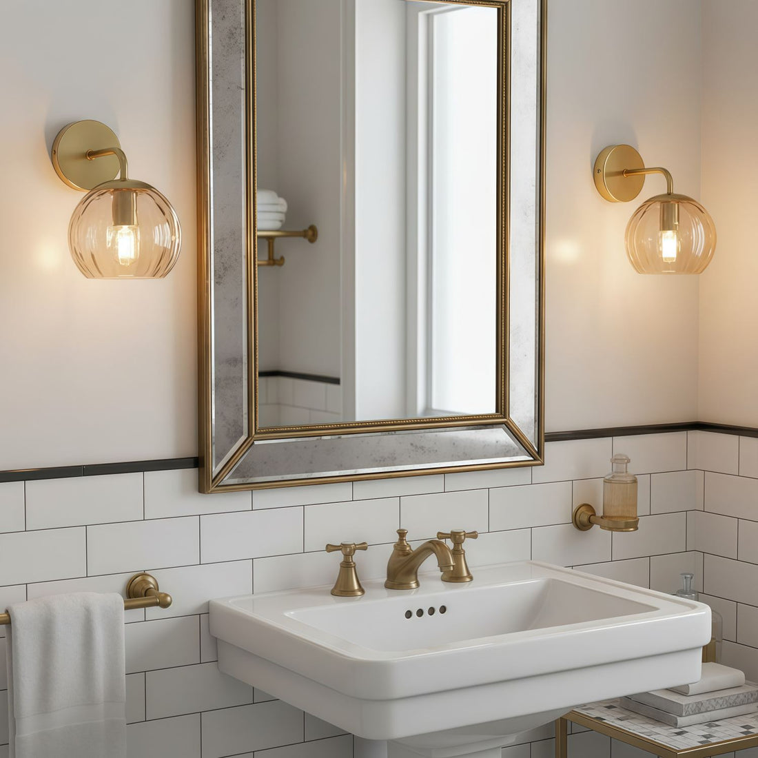 Tracian Brass Textured Glass Wall Lamp – Modern Classic Wall Sconce for Home Interiors & Corridors