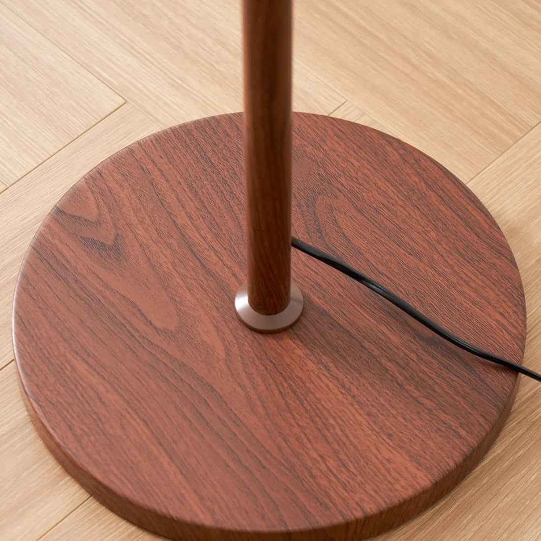 Afterglow Modern Statement Floor Lamp – Clean Line Standing Light for Bedroom Setting