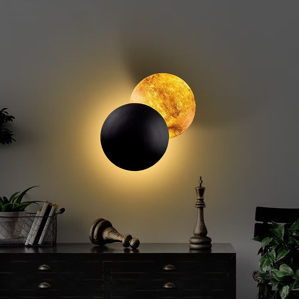 Verstellbare Wandlampe Mit Künstlerischer Eclipse-Scheibe Für Flur Und Schlafzimmer