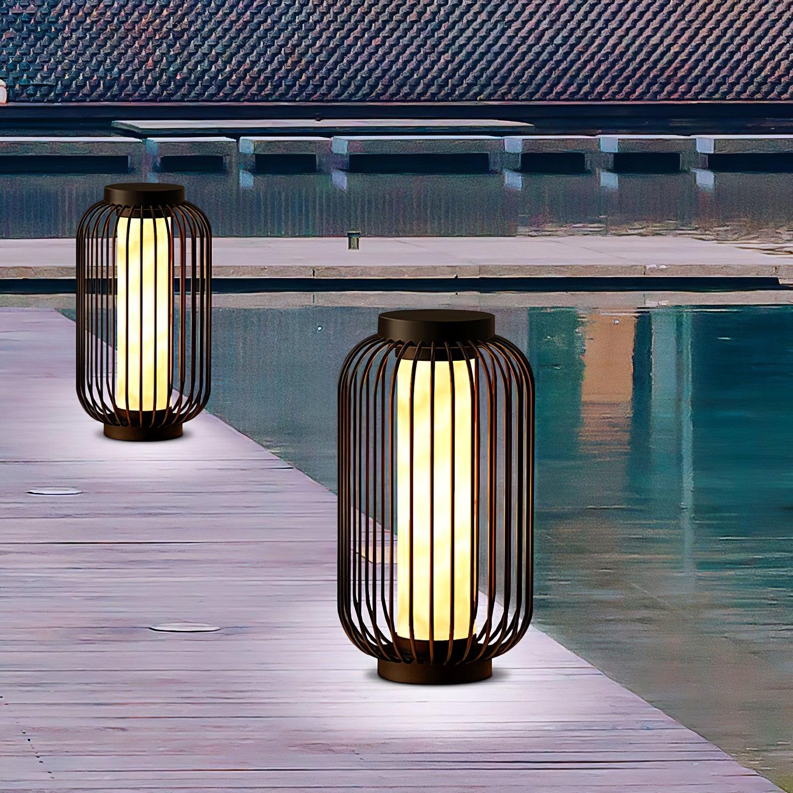 Metal Outdoor Table Lamp - Elegant Weather-Proof Lamp for Patio