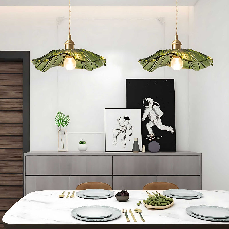 Nordische Lotus-Pendelleuchte aus klarem Glas