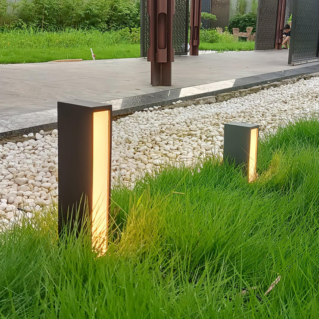 Aluminum Outdoor Post Lamp - Panel-Style Cast Lamp for Patio