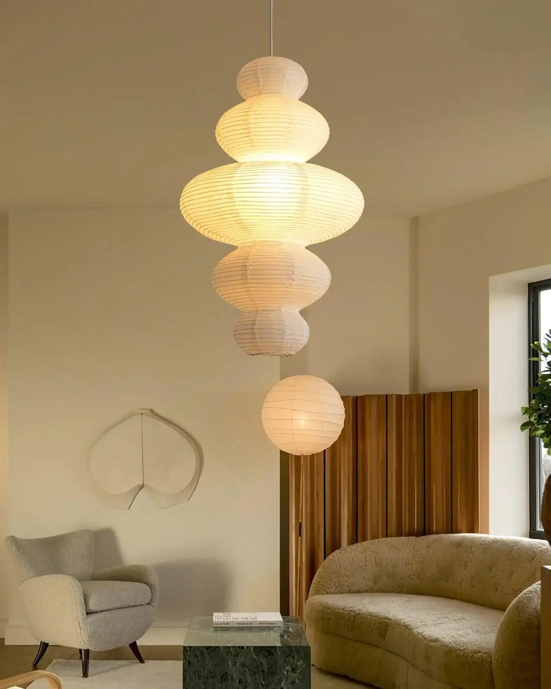 Sculptural Rice Paper Pendant Lamp - Luxurious Lamp for Bedroom