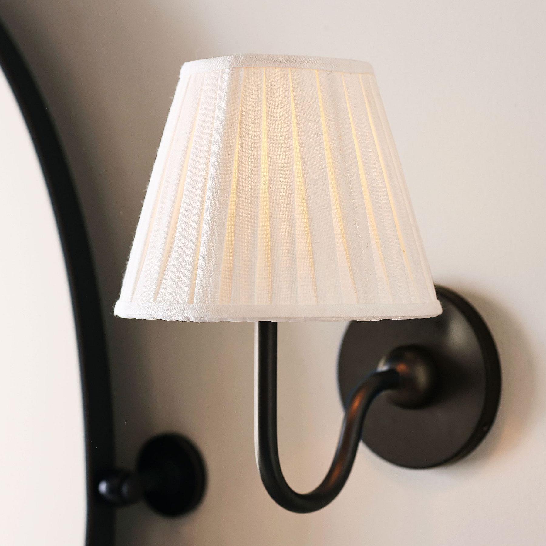 Luvora Vintage Pleated Shade Wall Lamp - Modern Brass Linen Wall Lighting