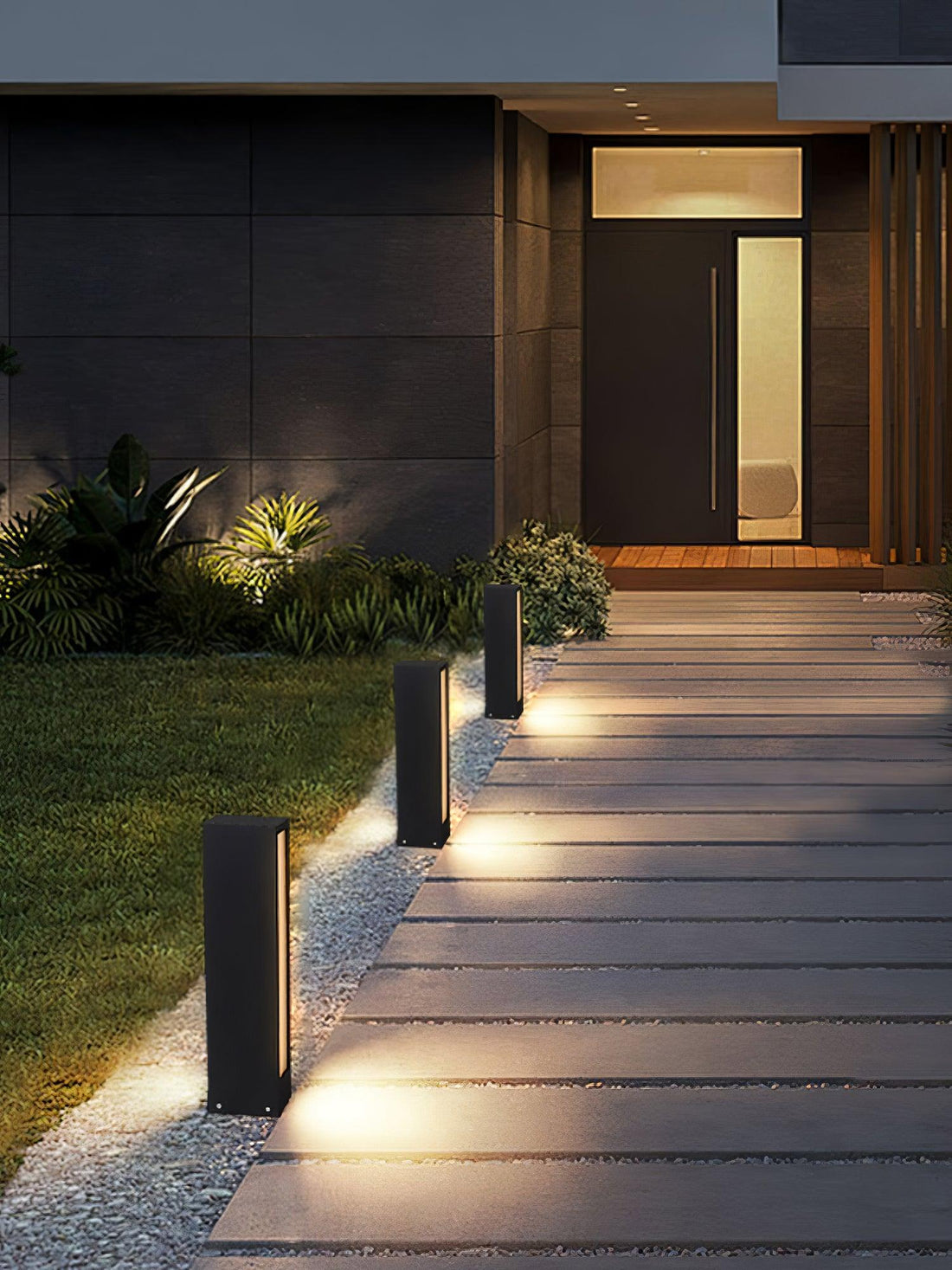 Aluminum Outdoor Post Lamp - Panel-Style Cast Lamp for Patio