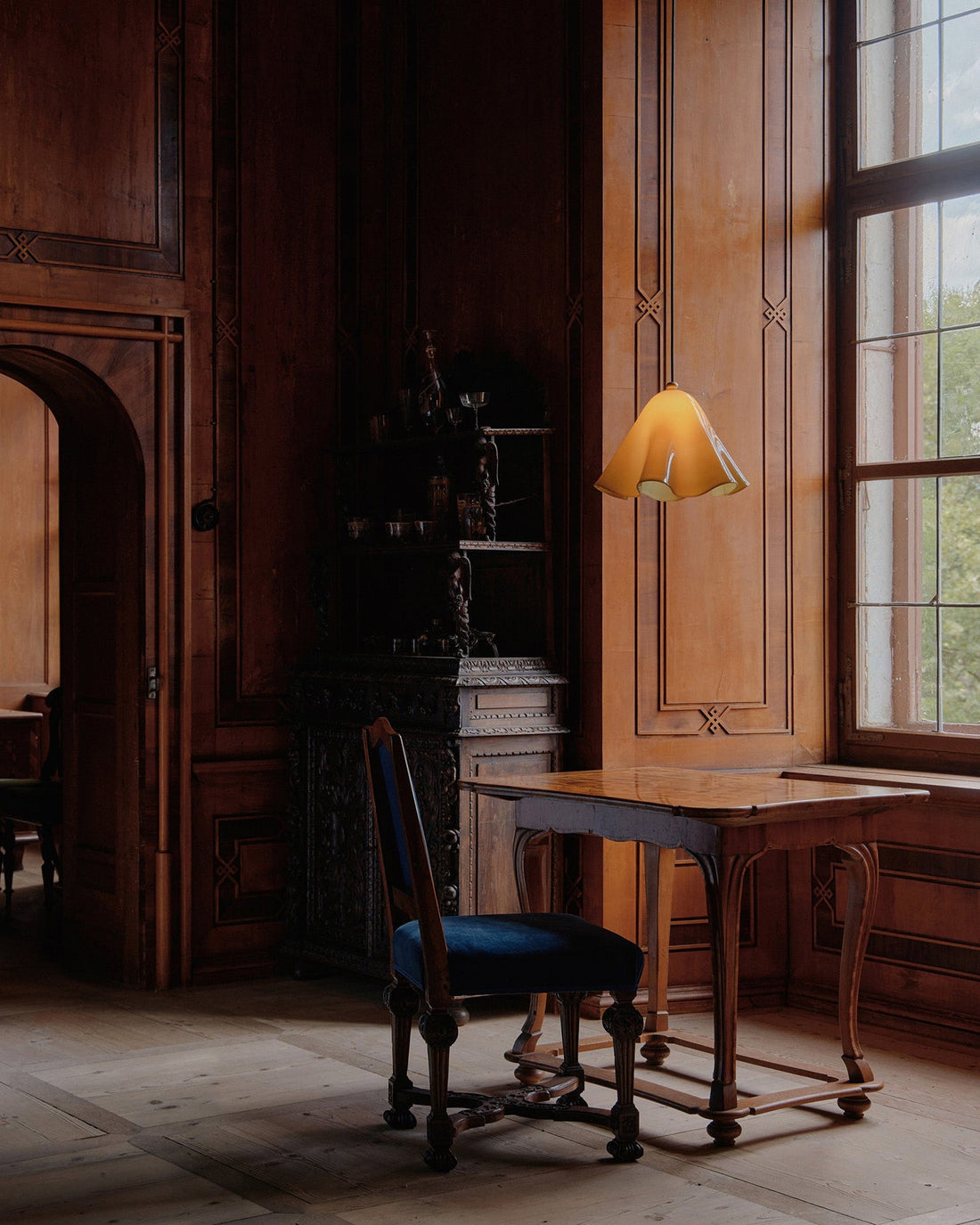 Bellina Kunstvolle Glas-Pendelleuchte – Moderne, von Blüten inspirierte Hänge-Deckenlampe