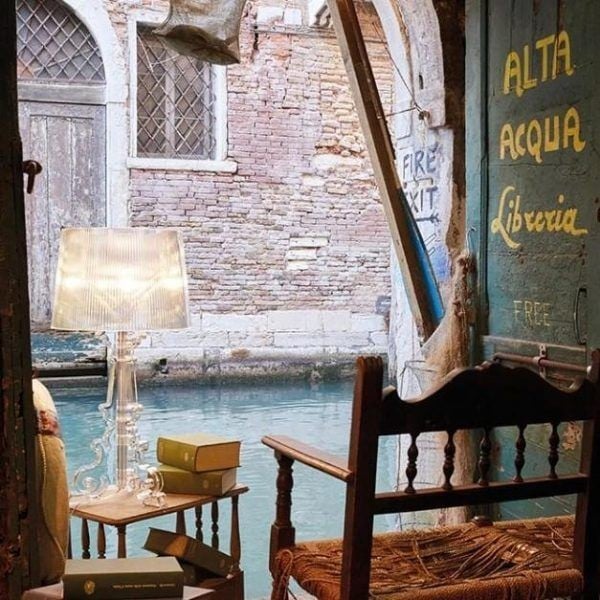 Bourgie Acrylic Table Lamp Transparent