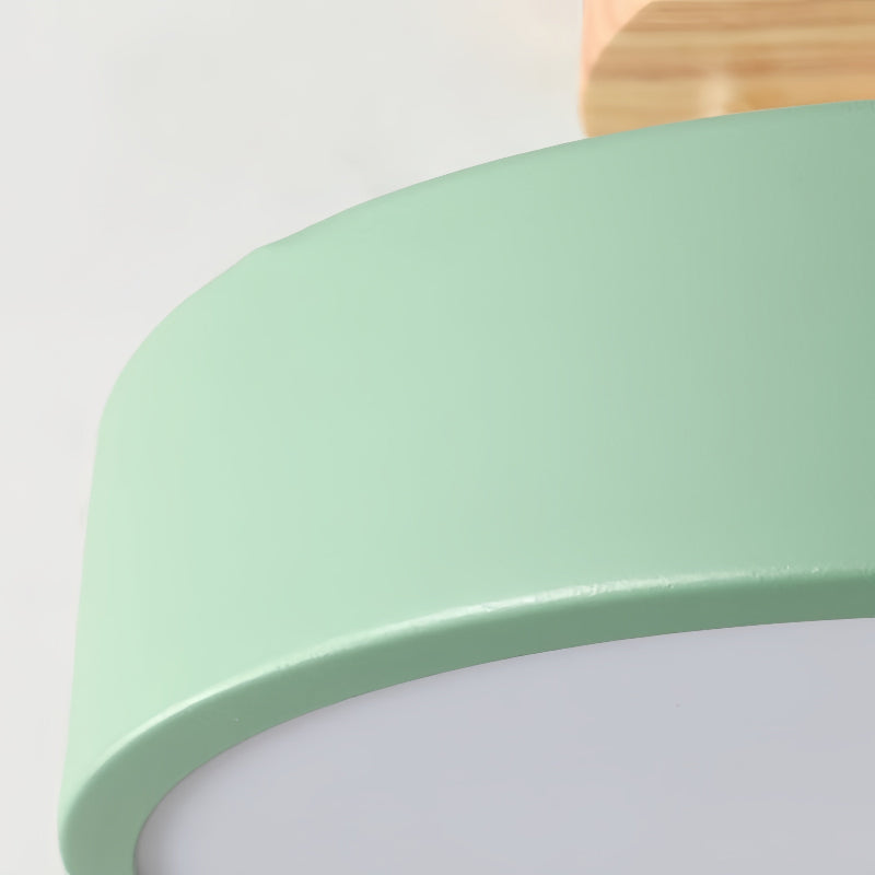 Bunte runde Deckenleuchte aus Macaron-Holz