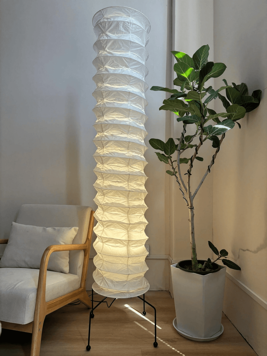 Stehlampe aus Washi-Papier – Japanische runde Leuchte für das Wohnzimmer