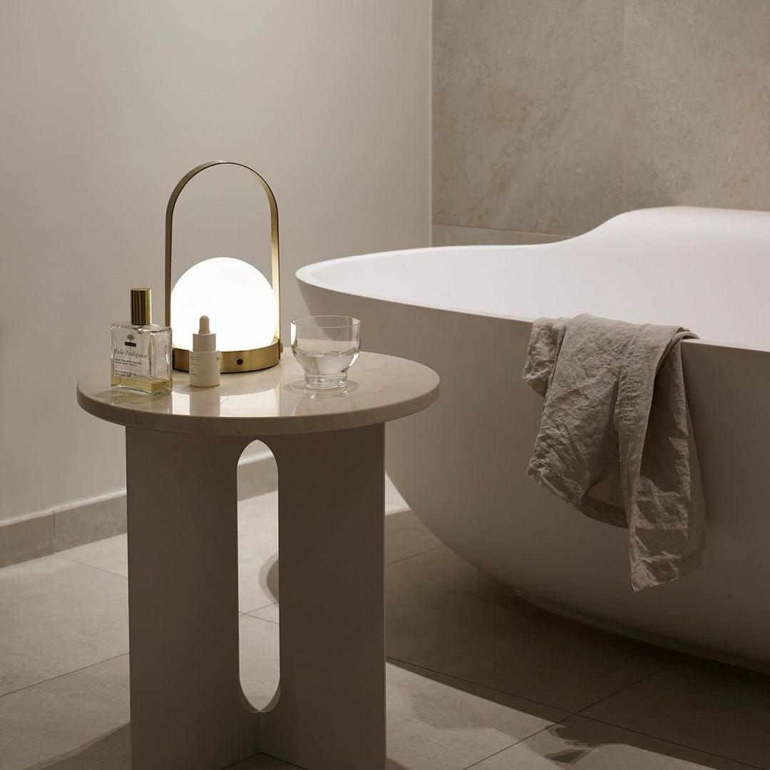 Tragbare Akku-Tischlampe – Moderne Lampe für Schreibtisch und Schlafzimmer