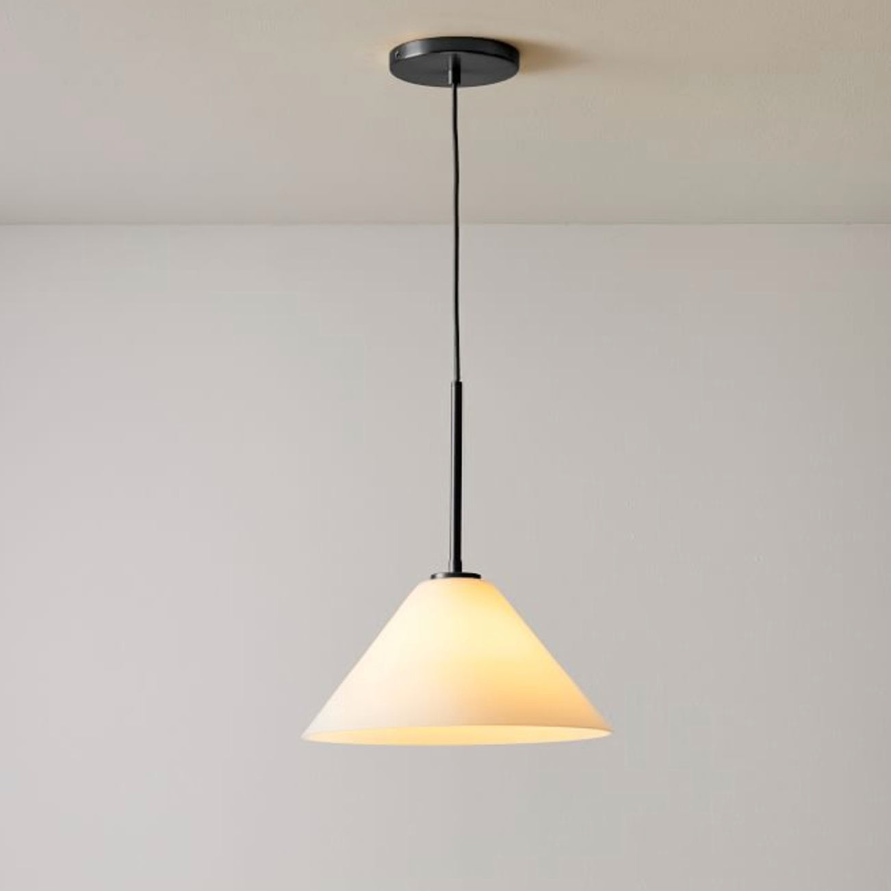 Conica Glass Cone Pendant Lamp – Modern Style Light for Any Room