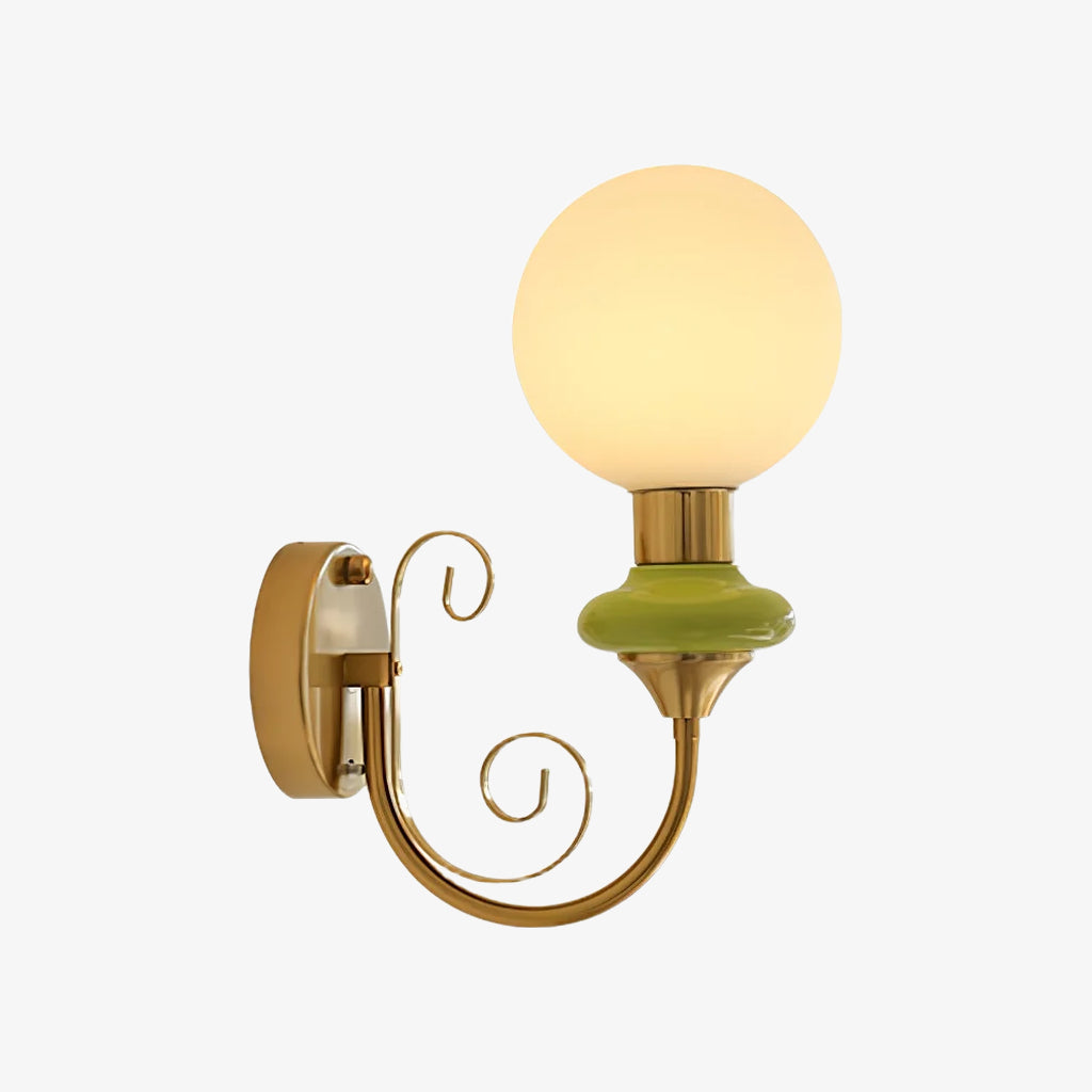 Noirvex Sculptural Metal Wall Lamp – Elegant Vertical Design for Living Spaces