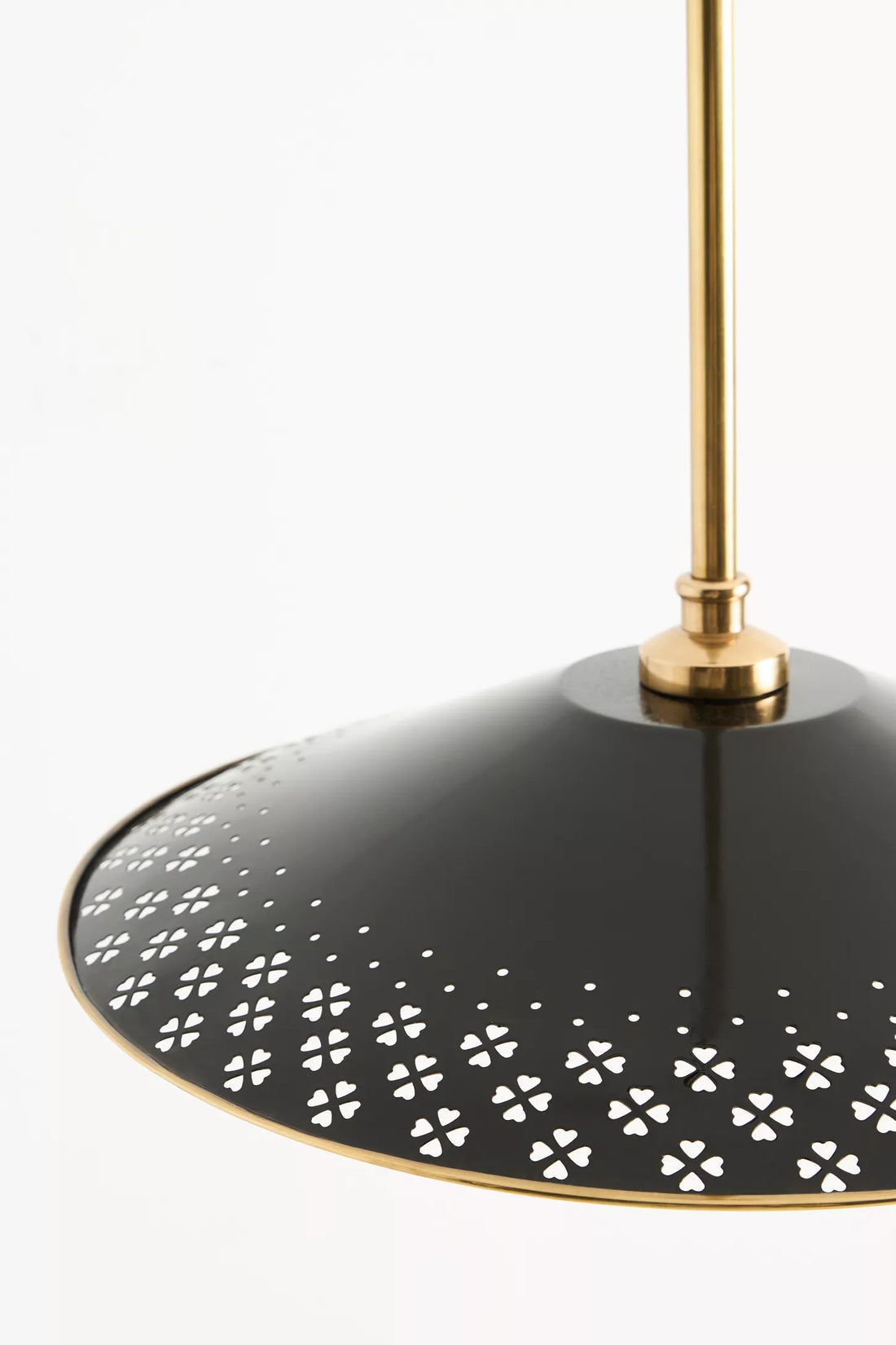 Auriglow Clover Cutout Pendant Lamp - Retro Brass Lamp for Dining Room