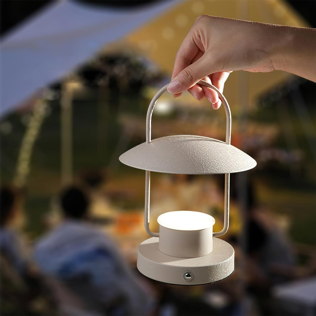 Tragbare Tischlampe – Metalllampe mit eingebautem Akku für das Wohnzimmer