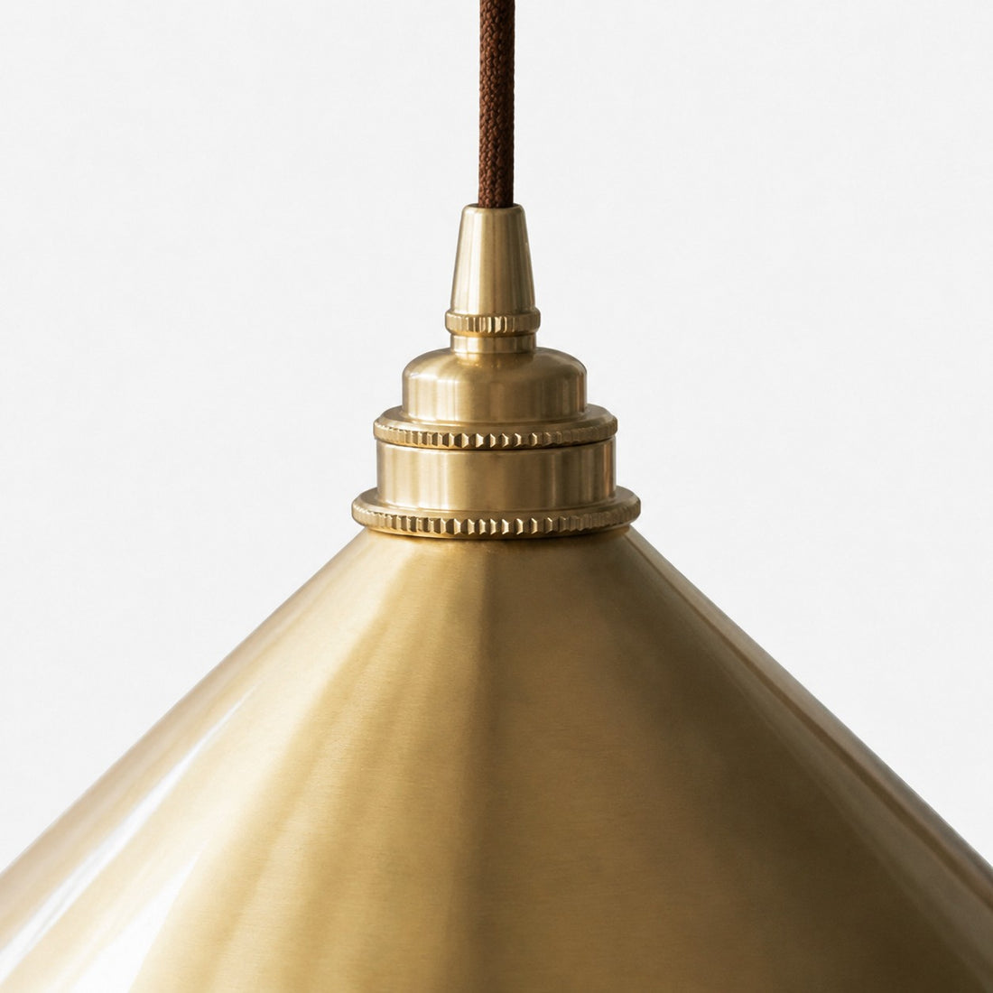 Close view of the shade crown and cord connection