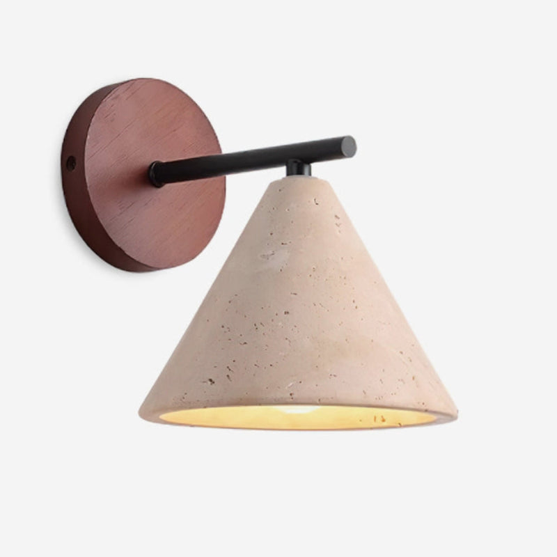 Minimalistische Wandleuchte aus Travertin im konischen Design